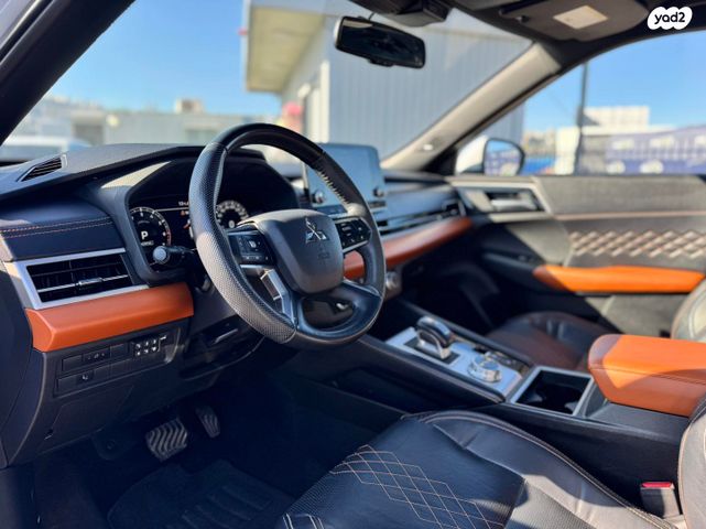 מיצובישי אאוטלנדר