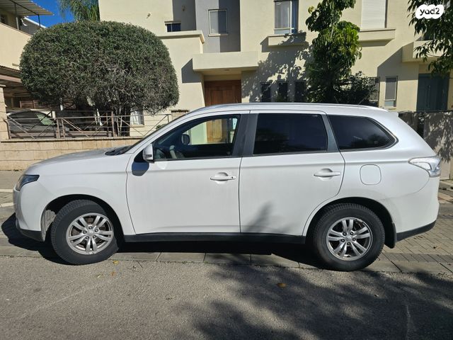 מודעת רכב מיצובישי אאוטלנדר