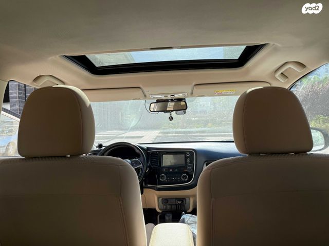 מיצובישי אאוטלנדר