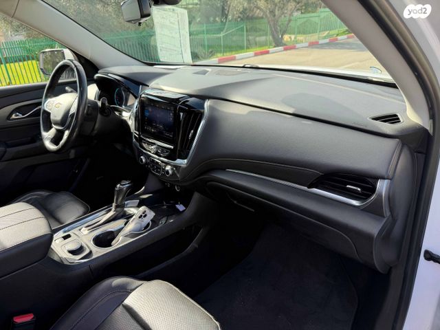 שברולט טראוורס