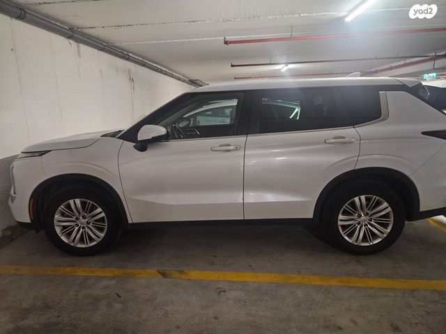 מיצובישי אאוטלנדר