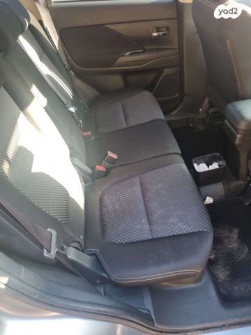 מיצובישי אאוטלנדר