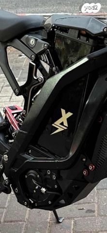 מודעת רכב סורון Light Bee X