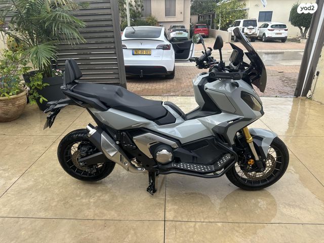 מודעת רכב הונדה X-ADV750