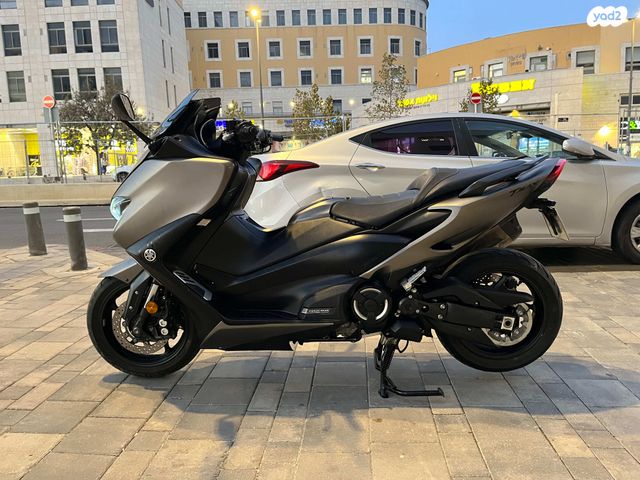 ימאהה Tmax 560 Tech