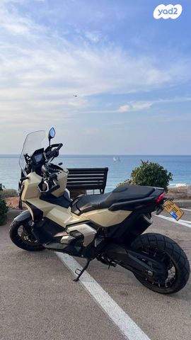 הונדה X-ADV750