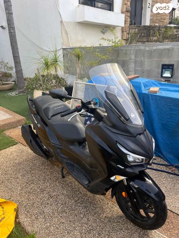 מודעת רכב סאן יאנג ג'וי-מקס Z-250