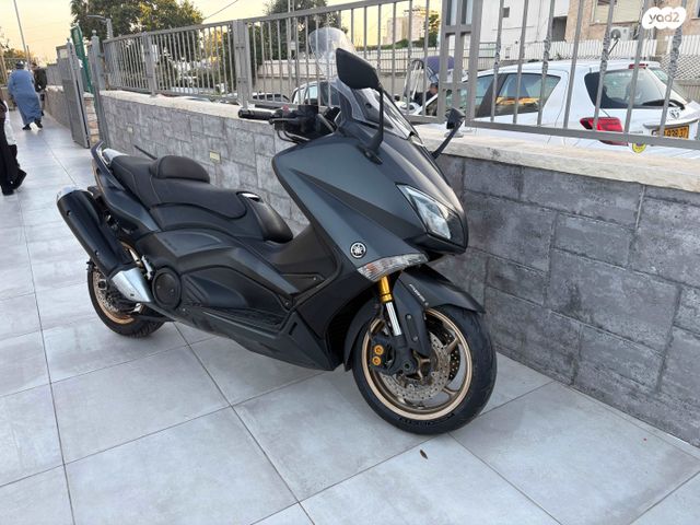 ימאהה T-Max 530