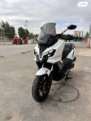 סאן יאנג ADX 300