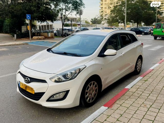 יונדאי i30