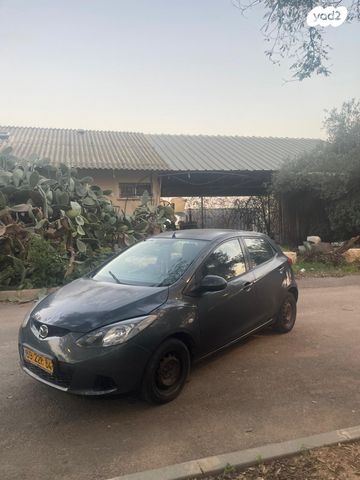 מודעת רכב מאזדה 2