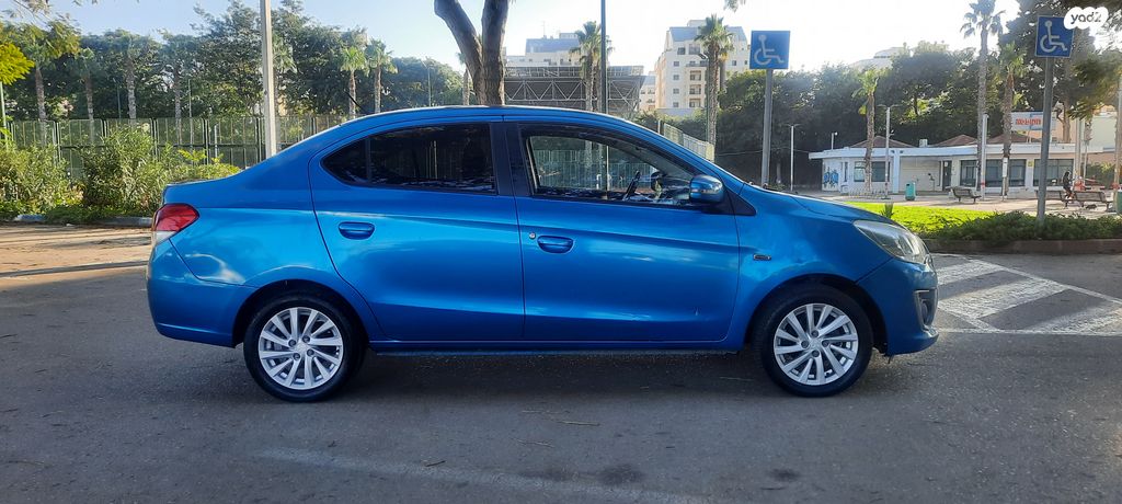 מיצובישי אטראז'