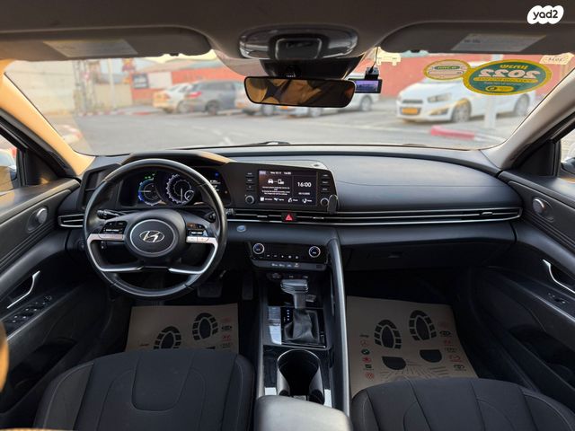 יונדאי אלנטרה