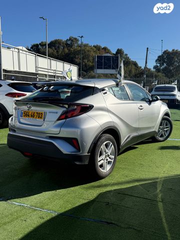 טויוטה C-HR