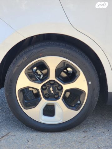 ג׳יי.איי.סי 30