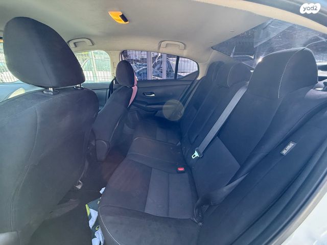 ניסאן סנטרה