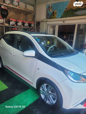 טויוטה אייגו