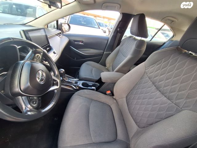 טויוטה קורולה