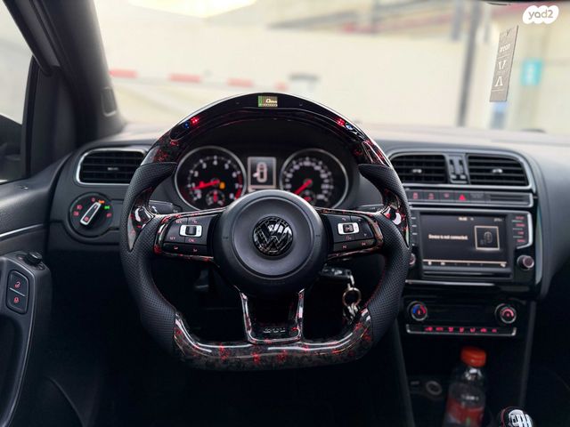 פולקסווגן פולו 