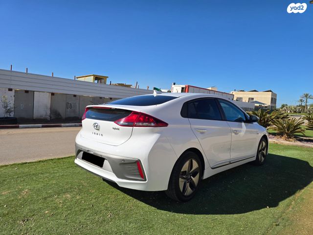 יונדאי איוניק