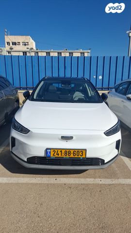 מודעת רכב ג׳ילי Geometry C