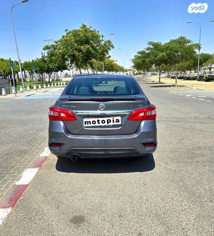 ניסאן סנטרה