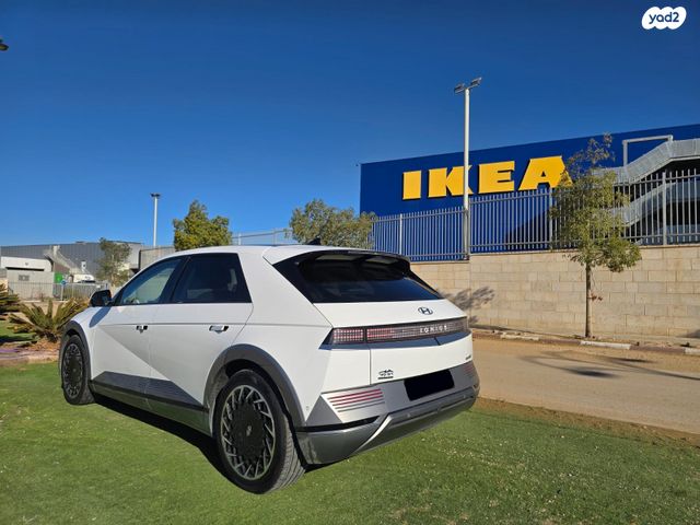 יונדאי איוניק 5