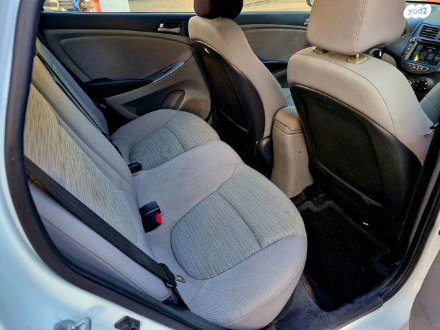 יונדאי אקסנט i25