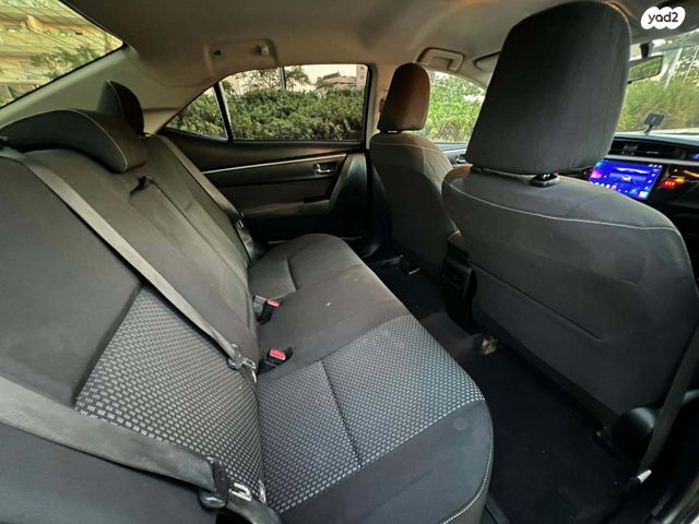 טויוטה קורולה