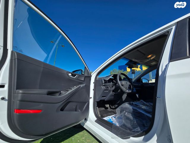 יונדאי איוניק