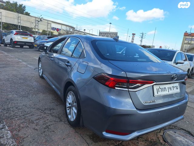 טויוטה קורולה