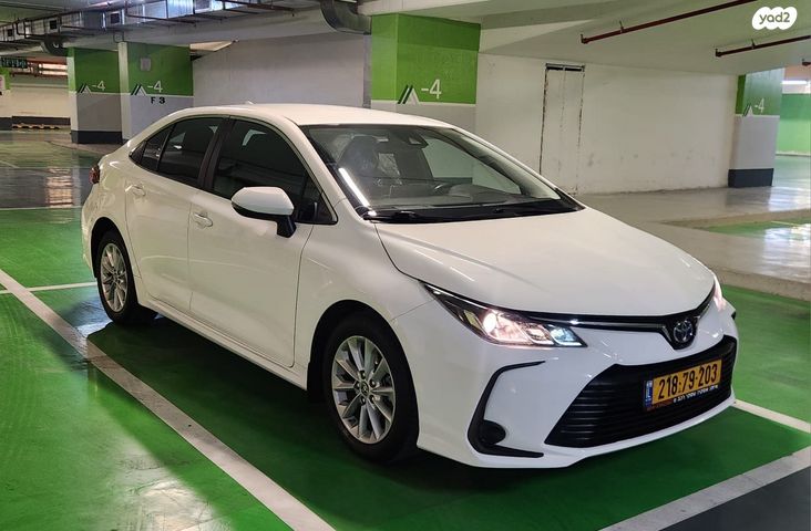 מודעת רכב טויוטה קורולה 1