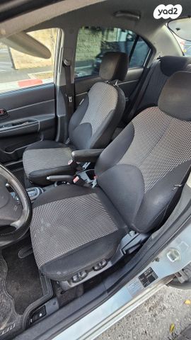 יונדאי אקסנט i25