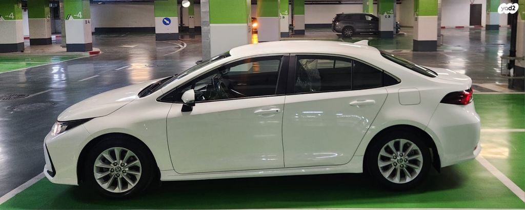 מודעת רכב טויוטה קורולה 2