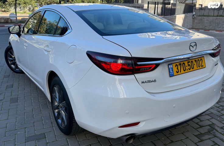 מאזדה 6