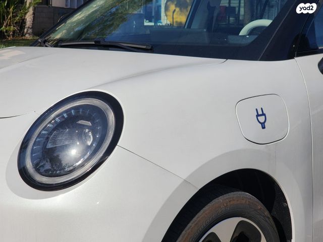 ג׳יי.איי.סי 30