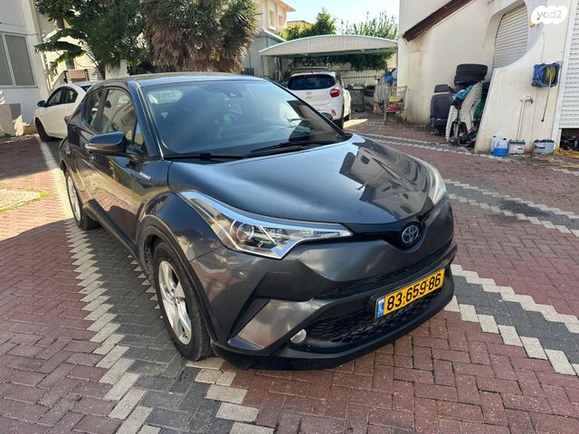 טויוטה C-HR