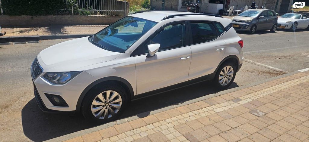 מודעת רכב סיאט ארונה