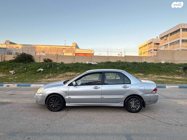 מיצובישי לנסר