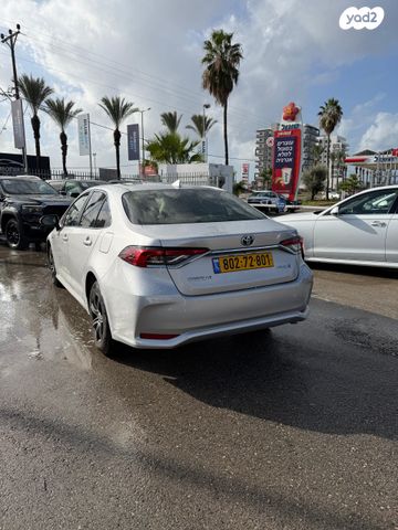 טויוטה קורולה