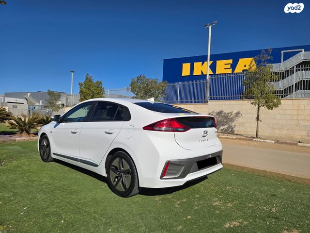 יונדאי איוניק