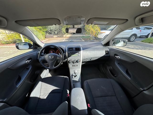 טויוטה קורולה