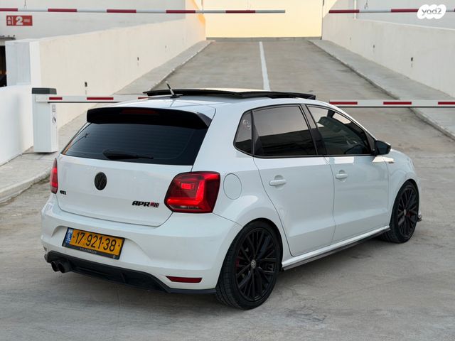 פולקסווגן פולו 