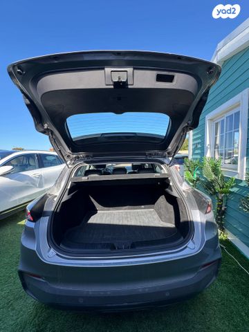 ג׳ילי Geometry C