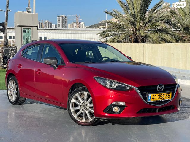 מודעת רכב מאזדה 3
