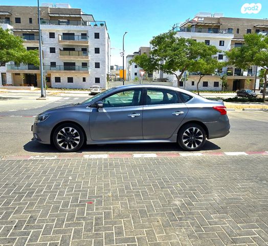 ניסאן סנטרה