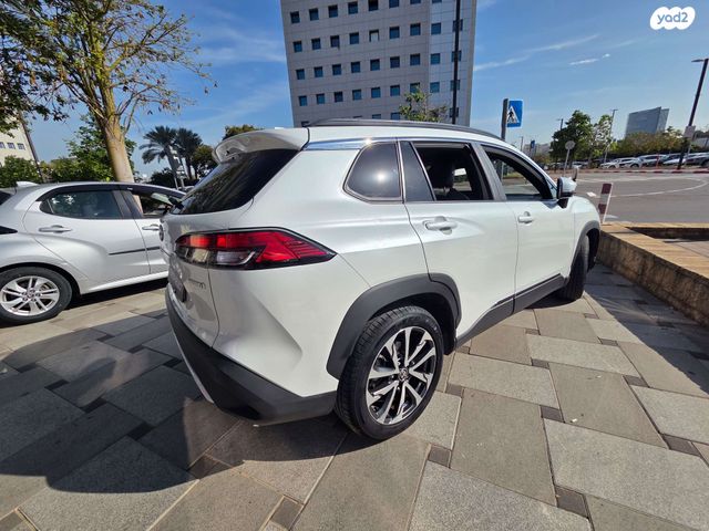 טויוטה קורולה קרוס