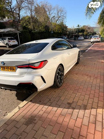 מודעת רכב ב מ וו סדרה 4