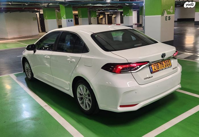 טויוטה קורולה