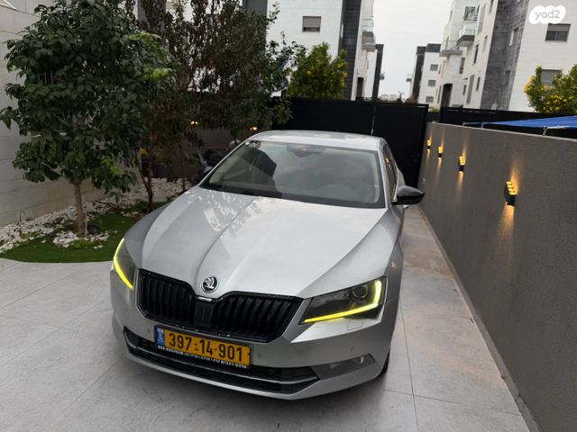 מודעת רכב סקודה סופרב